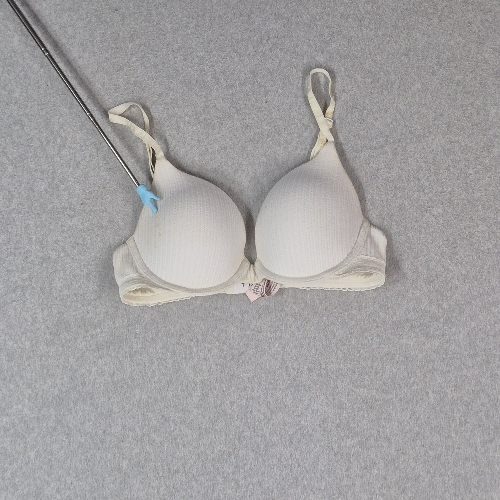 Victoria's Secret Women Bra 34C White T Shirt Push Up Full Coverage READ